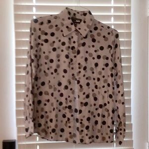 Foxcroft Shaped Fit Women’s Button Front beige with brown and black Sz 6